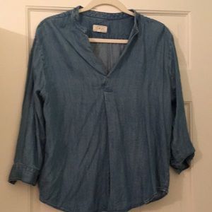 Lou & Grey denim v neck top. Size XS